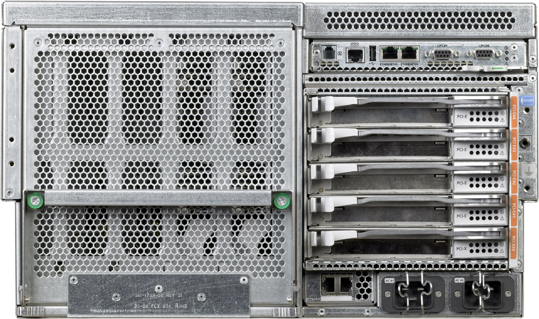 Sun SPARC Enterprise M4000 Rear Zoom