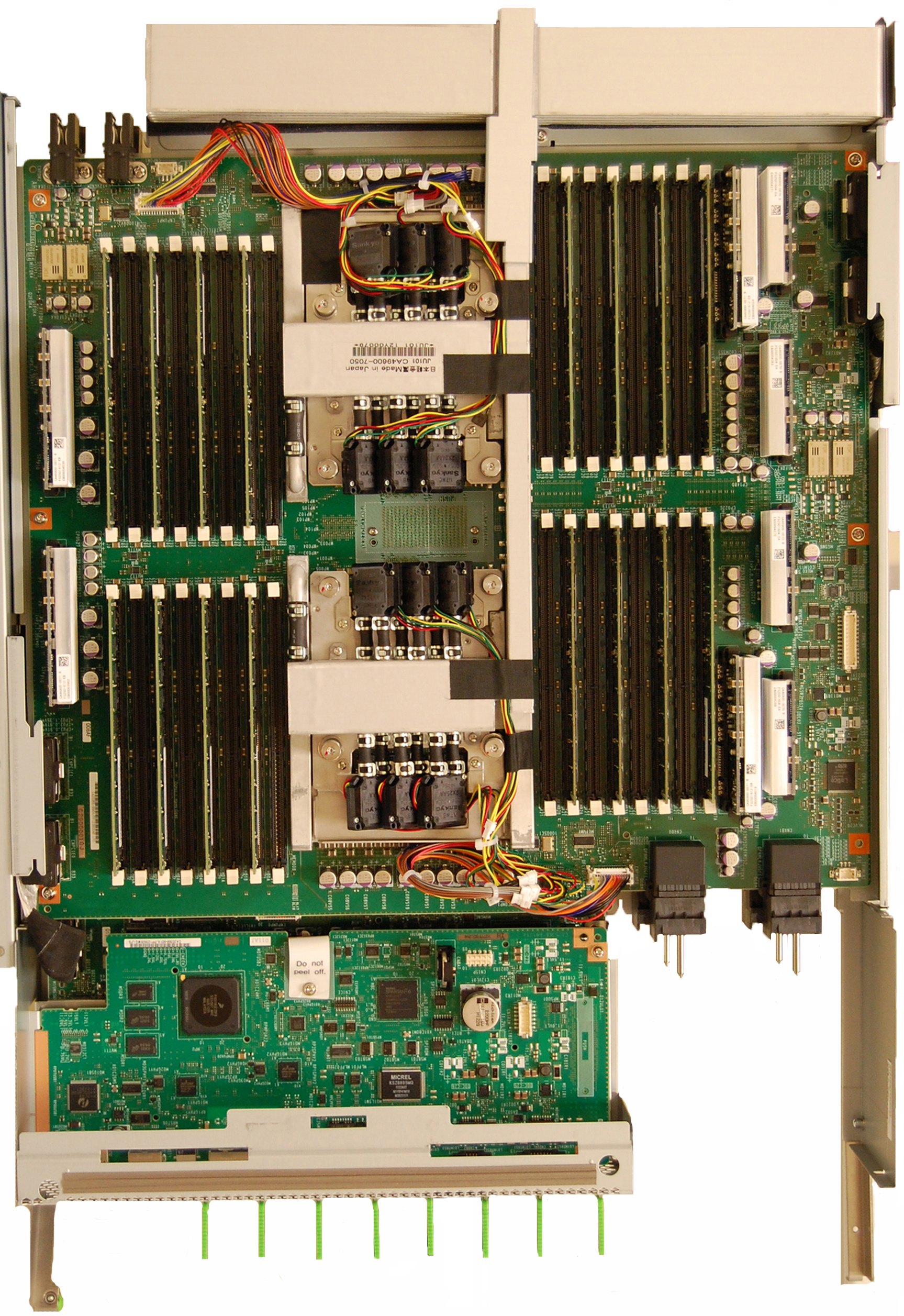Fujitsu Server M10-4S Top Zoom