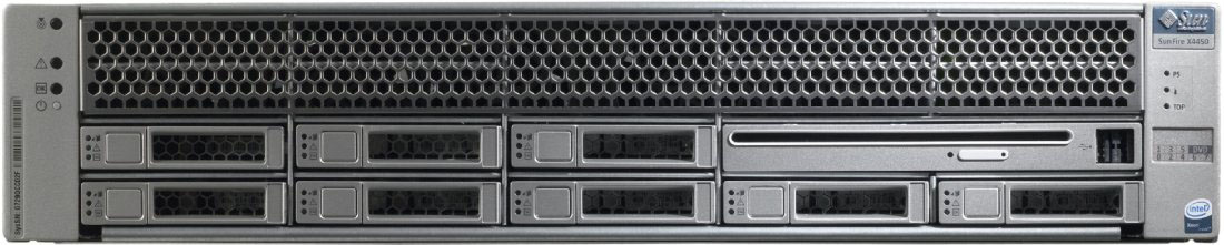 Sun Fire X4450 Front Zoom